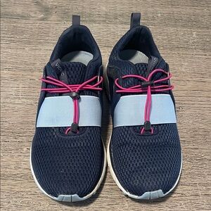 Vionic Navy Berlin Sneakers Walking Shoes Mesh Lightweight Bungee front Size 9